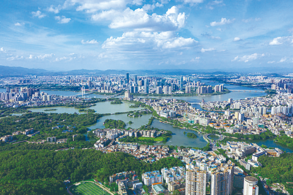     在幾輪“逆周期”中，惠城樓市表現穩健。  惠州日報記者周楠 攝