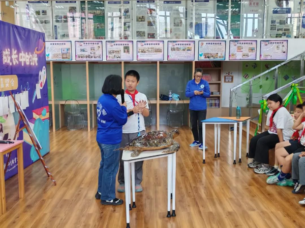 廣東省生態(tài)文明宣講“六進(jìn)”活動(dòng)（惠州市）海洋生態(tài)科普進(jìn)校園主題宣講活動(dòng)3_副本.jpg