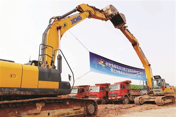 1553822734270018641.jpg A01b29C_40.jpg