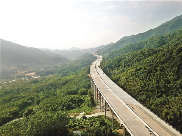惠清高速惠州段主體工程基本完工.jpg
